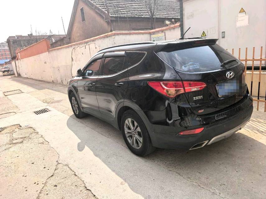 Hyundai Santa Fe 2.4L Automatic2WDComfort