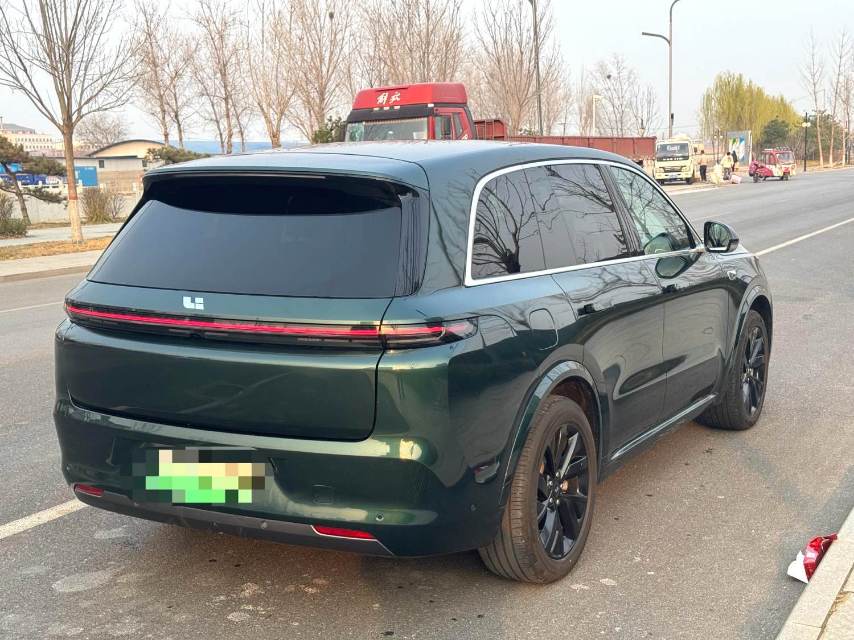 Li Auto L (Liter) 8 Pro