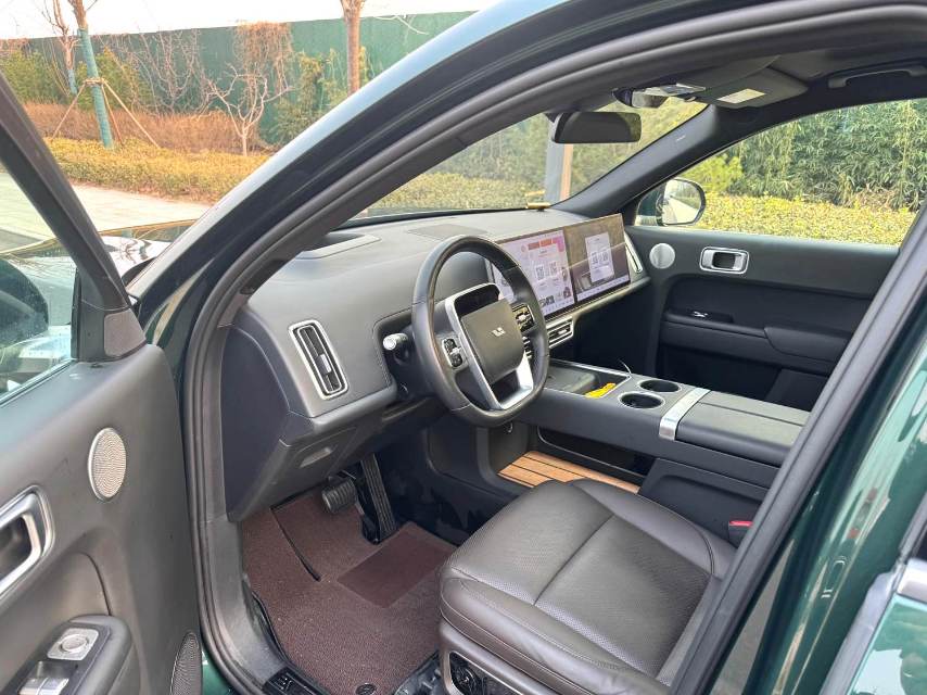 Li Auto L (Liter) 8 Pro