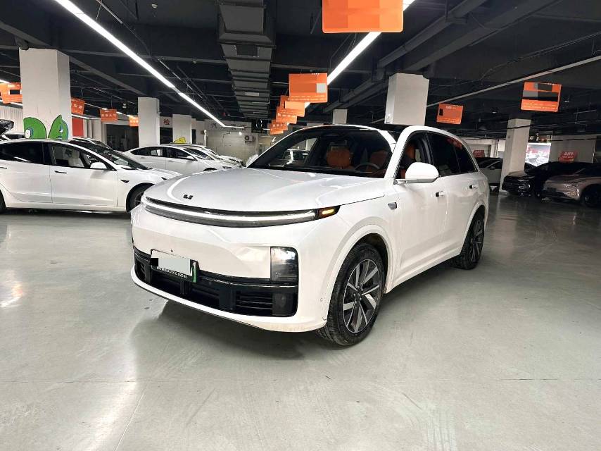 Li Auto L (Liter) 7 Pro