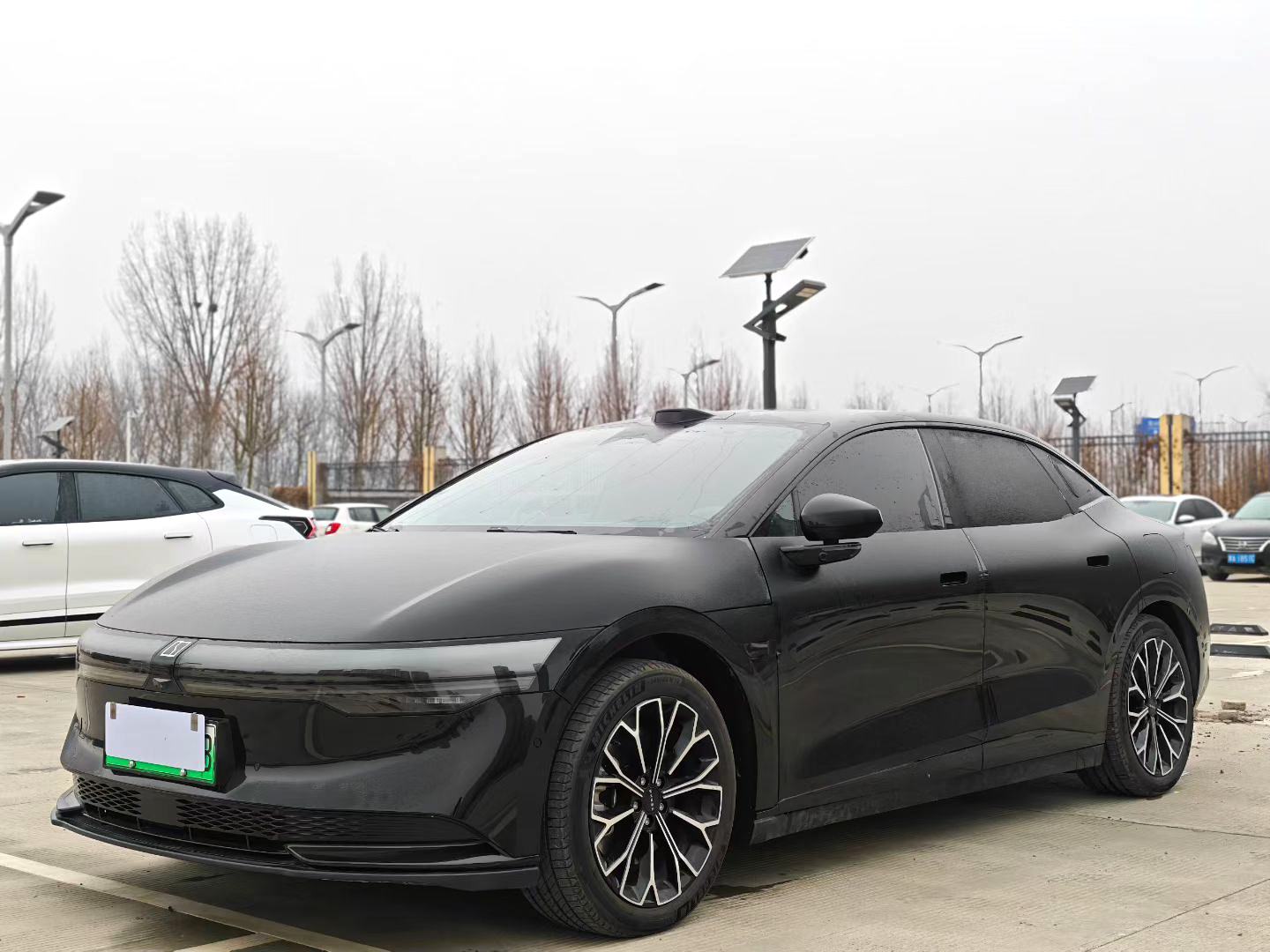 Zeekr 007 75kWh