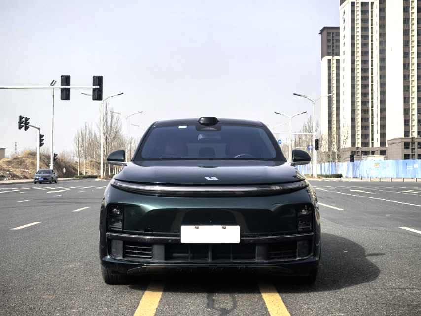 Li Auto L (Liter) 7 Ultra