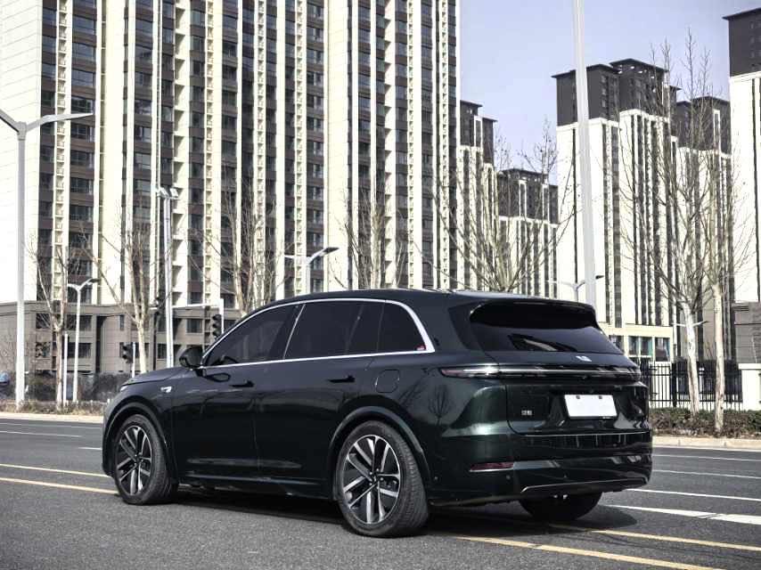 Li Auto L (Liter) 7 Ultra