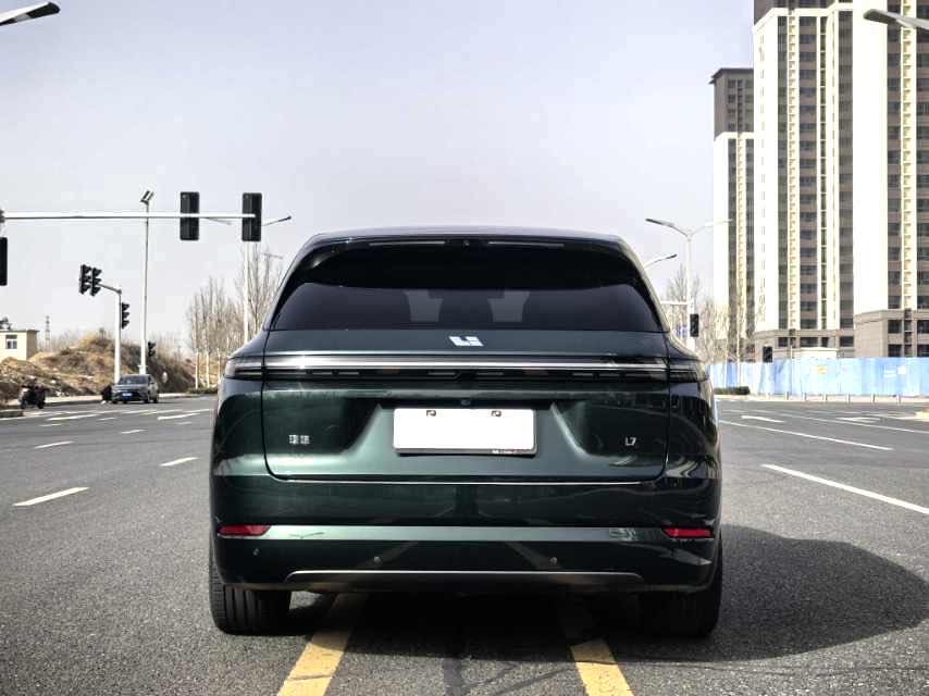 Li Auto L (Liter) 7 Ultra
