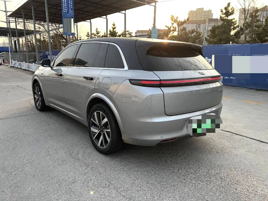 Li Auto L (Liter) 7 Air