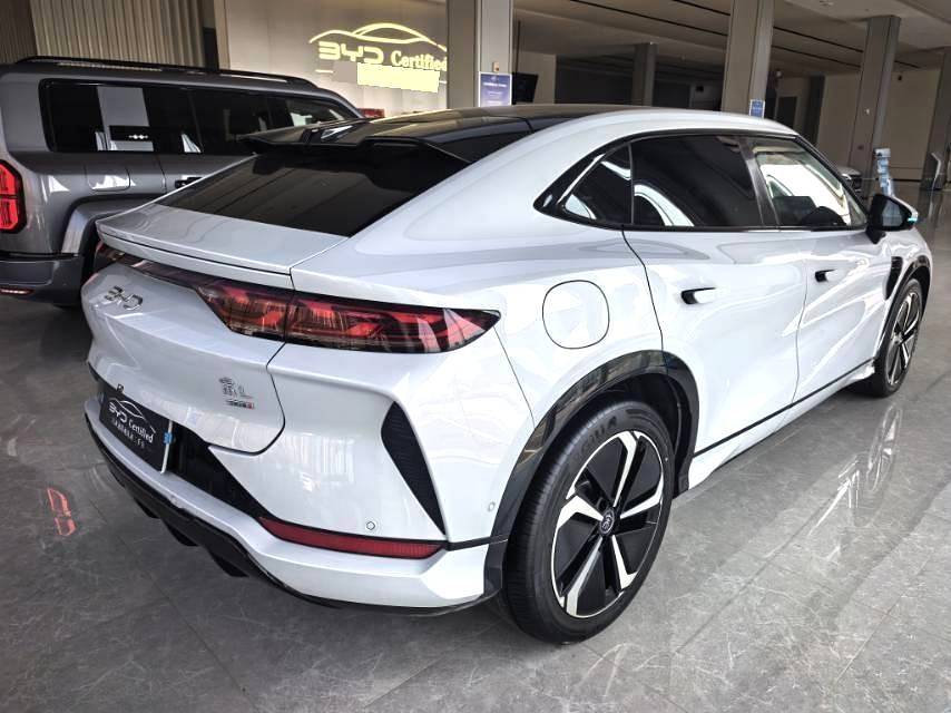 BYD L (Liter) Electric Vehicle 662km