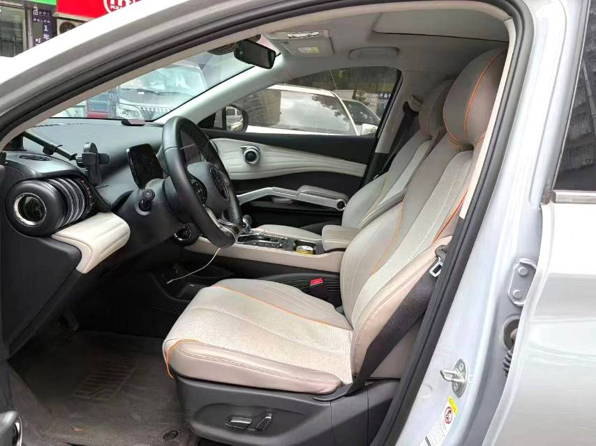 BYD PLUS 430KM