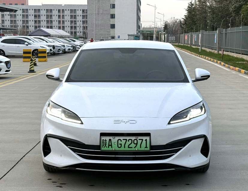 BYD 06 New Energy DM i 80KM Premium