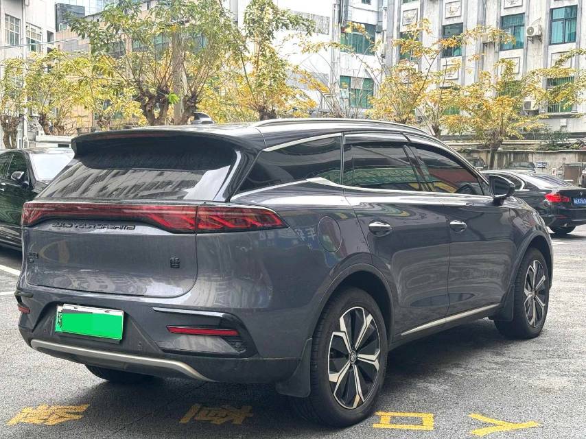 BYD Electric Vehicle 600KM