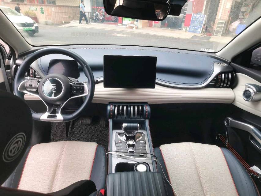 BYD PLUS 430KM Premium