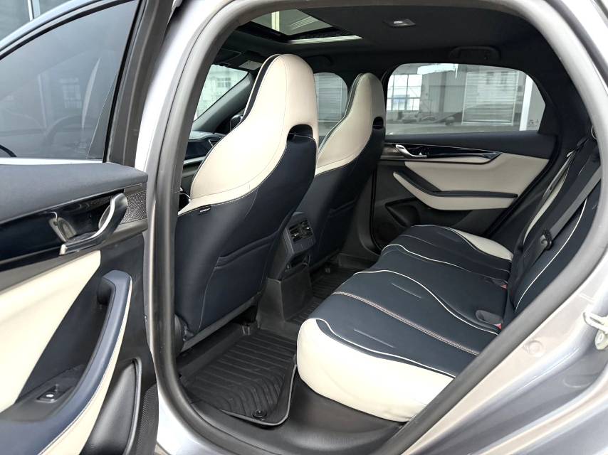 BYD PLUS DM i 120KM Premium