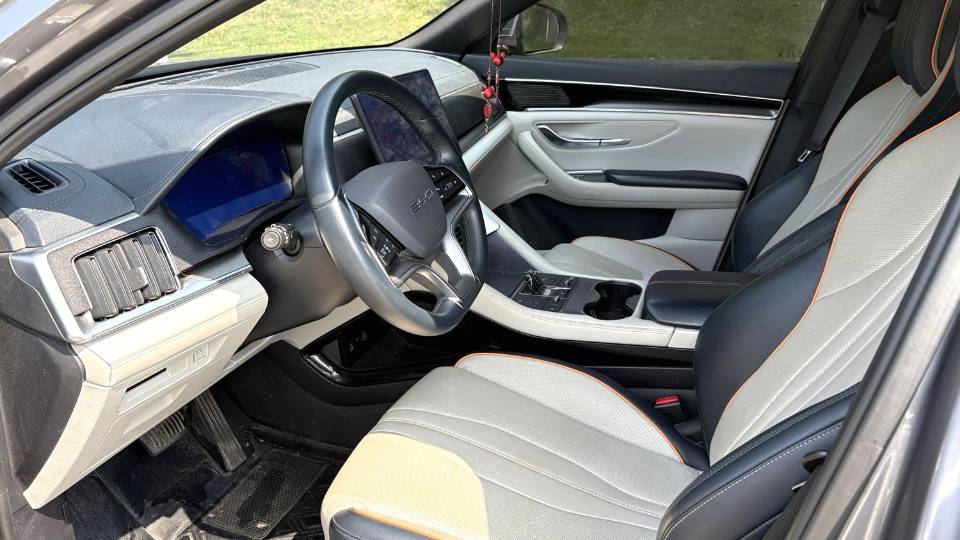 BYD PLUS New Energy DM i 110km Flagship