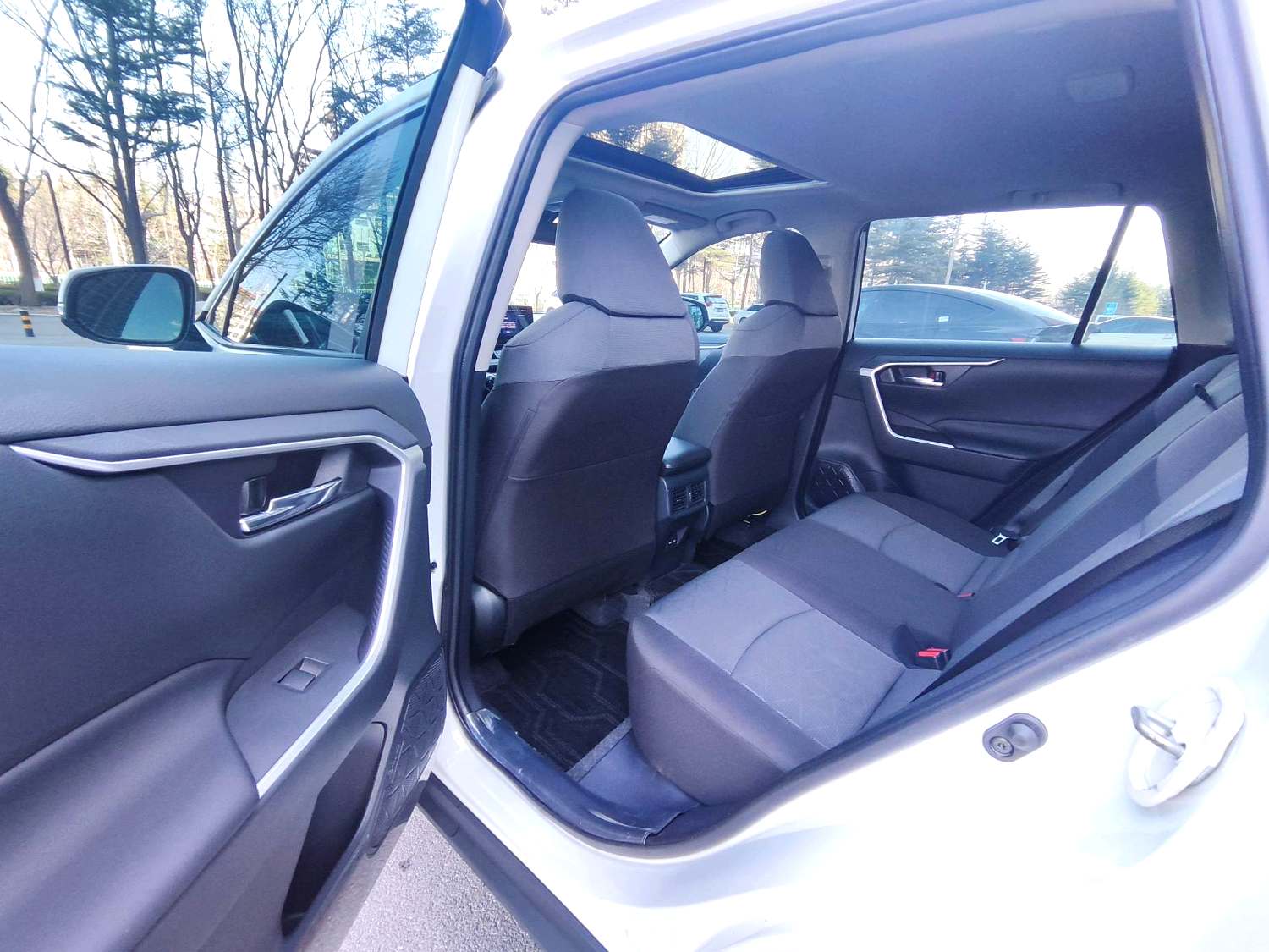 Toyota RAV 4 2.0L CVT 2WD Plus Version