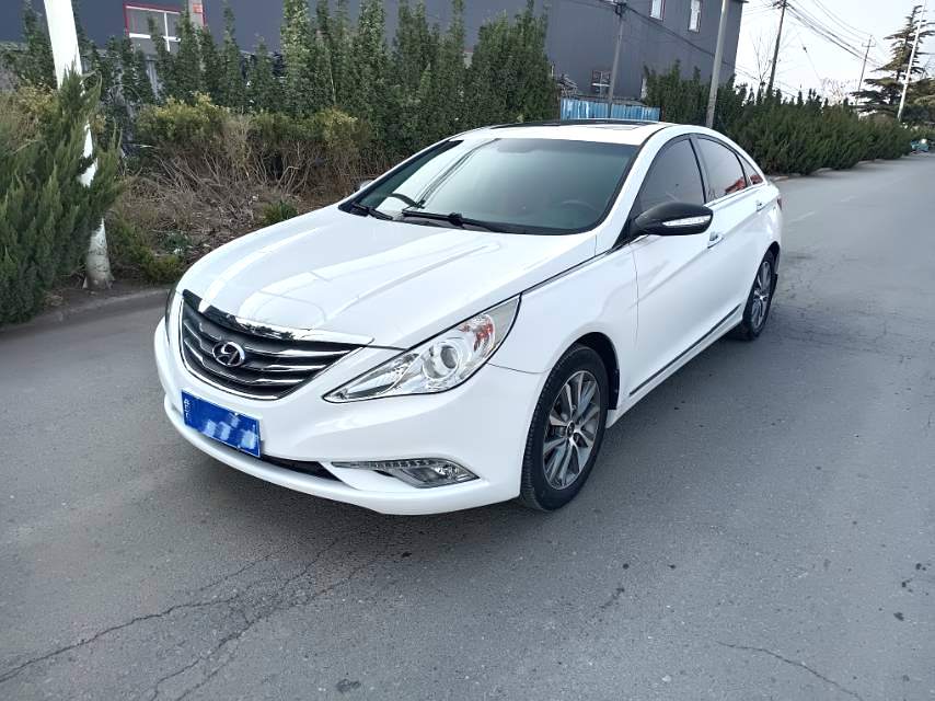 Hyundai 2.0L AutomaticPremium