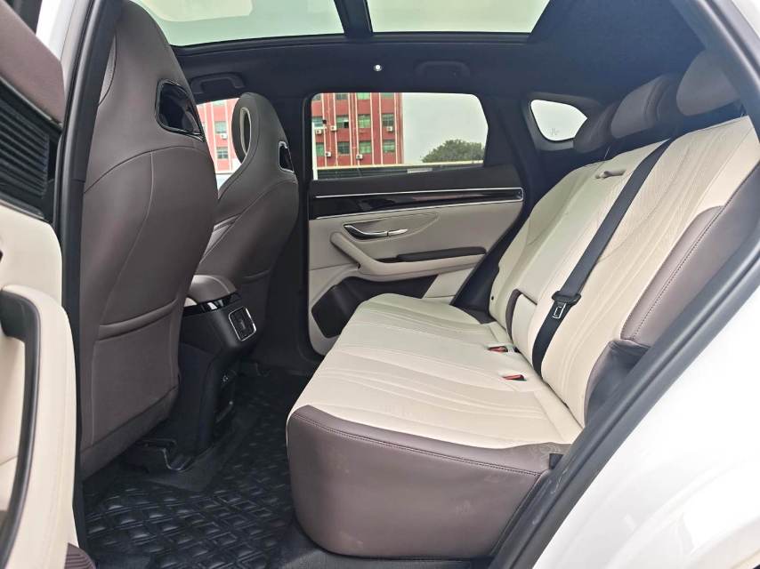 宋 PLUS New Energy Model Year Electric Vehicle 智驾版 605km Flagship