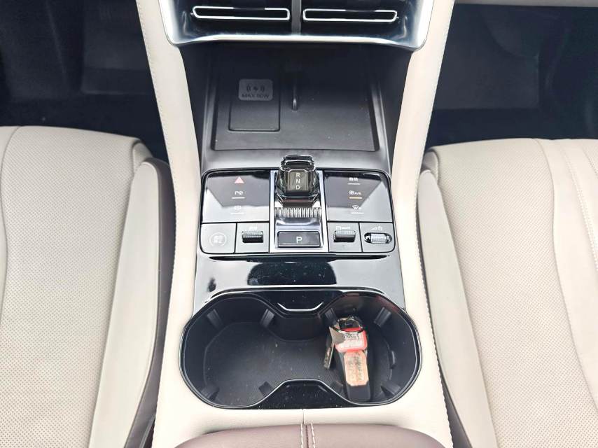 宋 PLUS New Energy Model Year Electric Vehicle 智驾版 605km Flagship