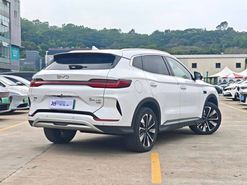 宋 PLUS New Energy Model Year Electric Vehicle 智驾版 605km Flagship