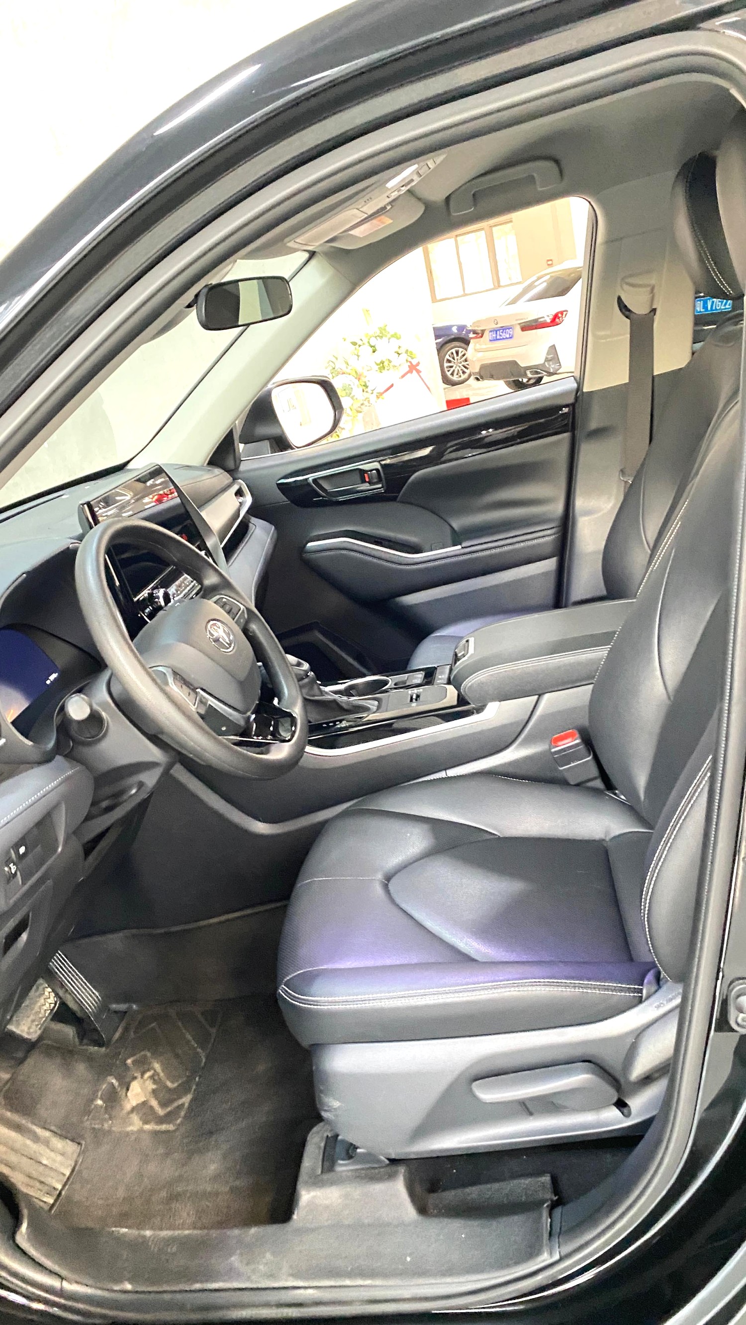 Toyota Highlander 2.5L Hybrid2WDElite 5 Seats