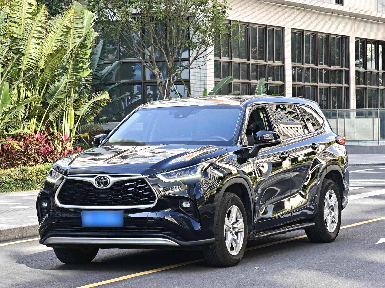 Toyota Highlander 2.5L Hybrid2WDElite 5 Seats