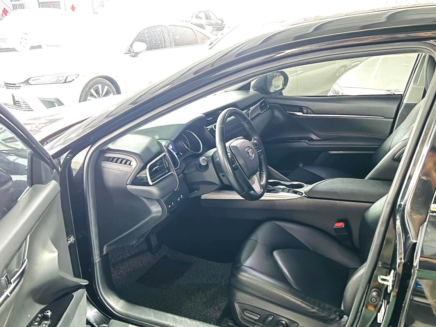 Toyota Camry Hybrid 2.5HG Luxury VI