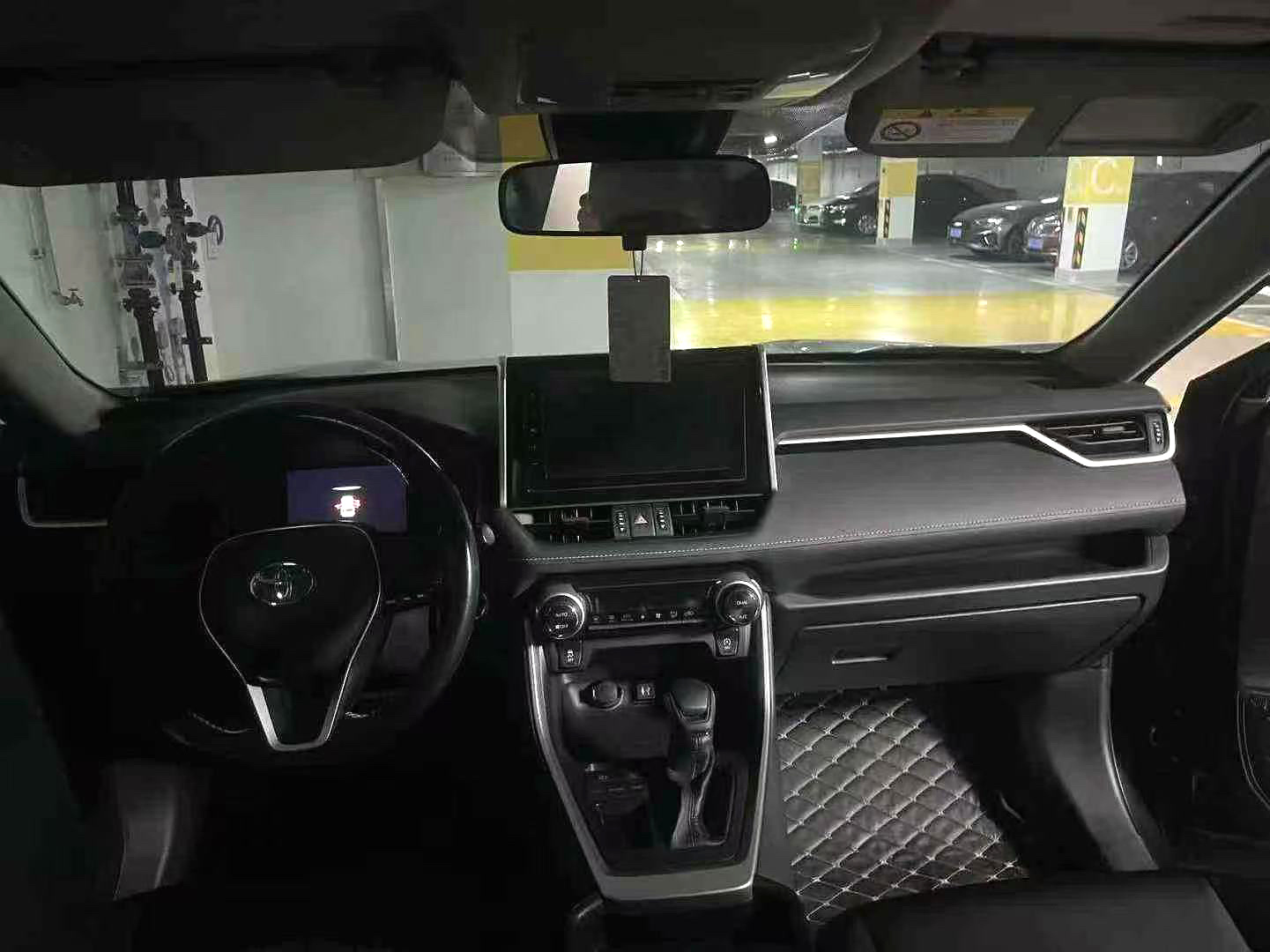 Toyota RAV 4 2.0L CVT 2WD