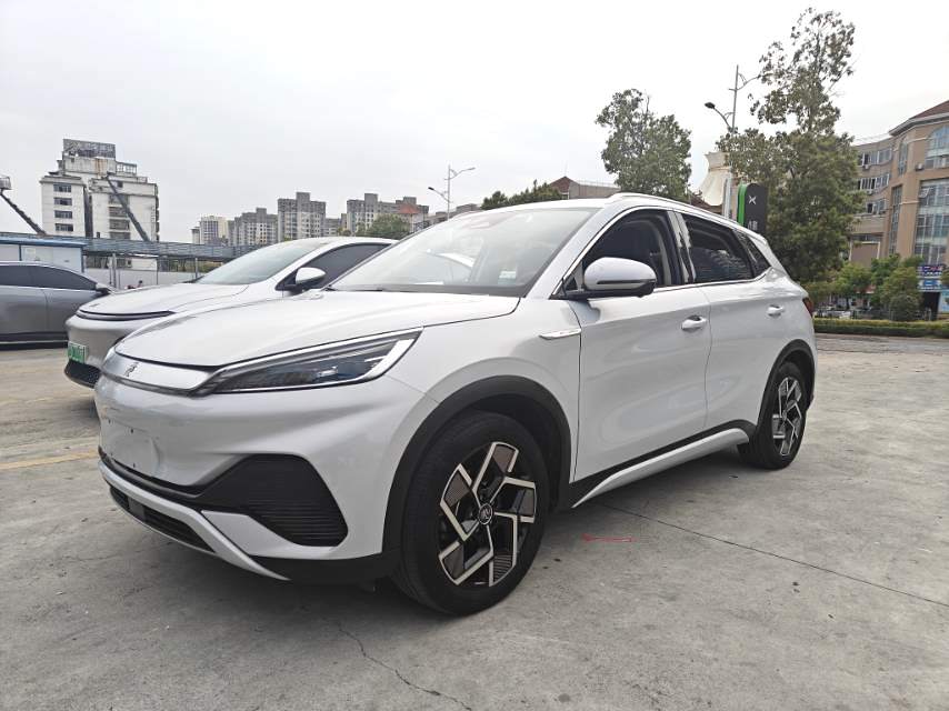 BYD PLUS 510KM