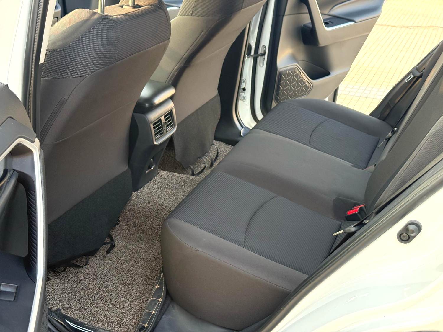 Toyota RAV 4 2.0L CVT 2WD
