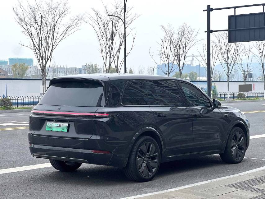 Li Auto L (Liter) 9 Pro