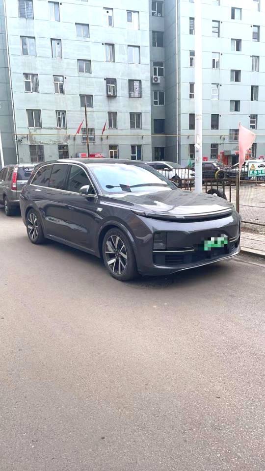 Li Auto L (Liter) 8 Pro
