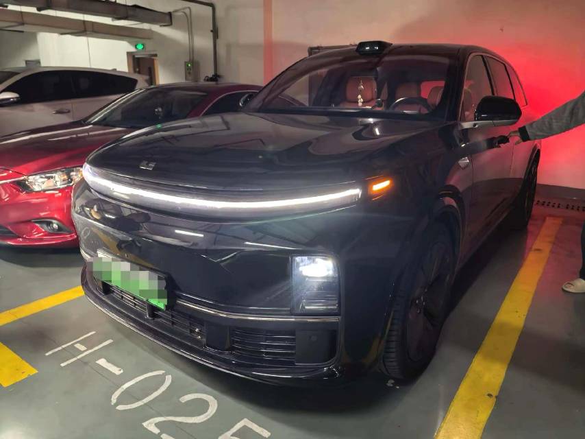 Li Auto L (Liter) 7 MAX