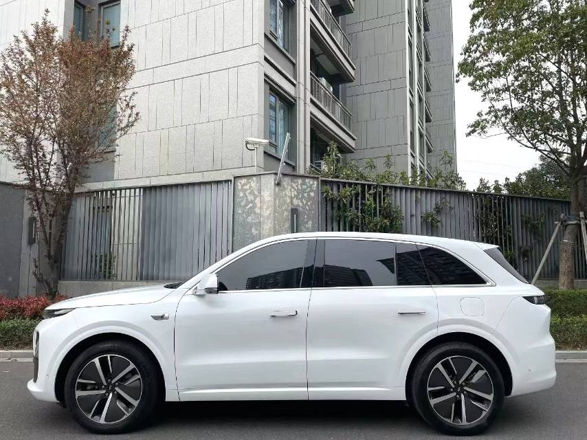 Li Auto L (Liter) 6 Pro