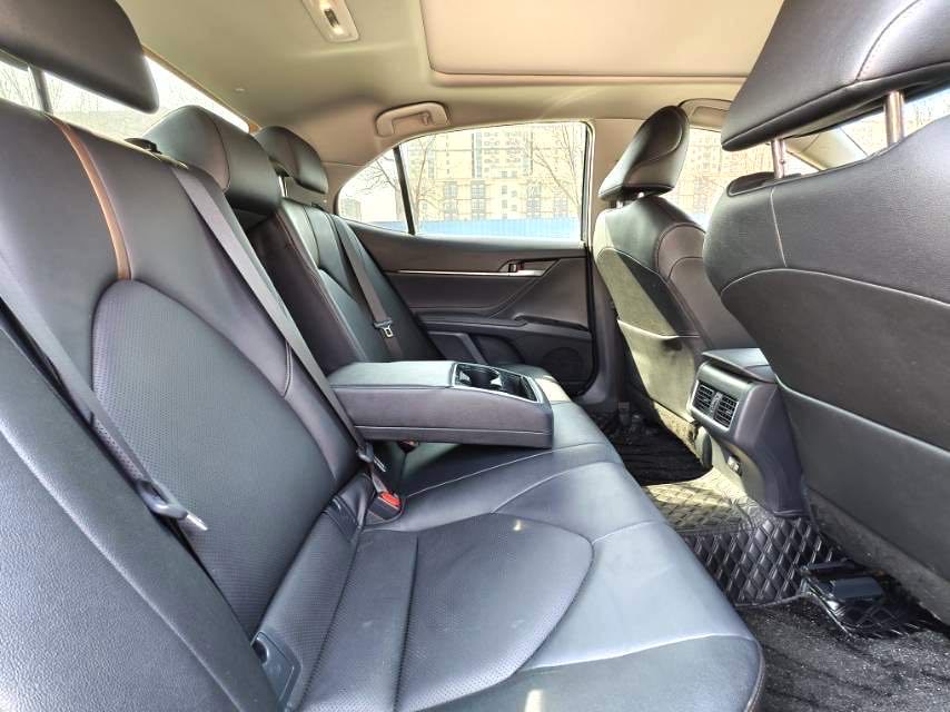 Toyota Camry 2.5G Luxury