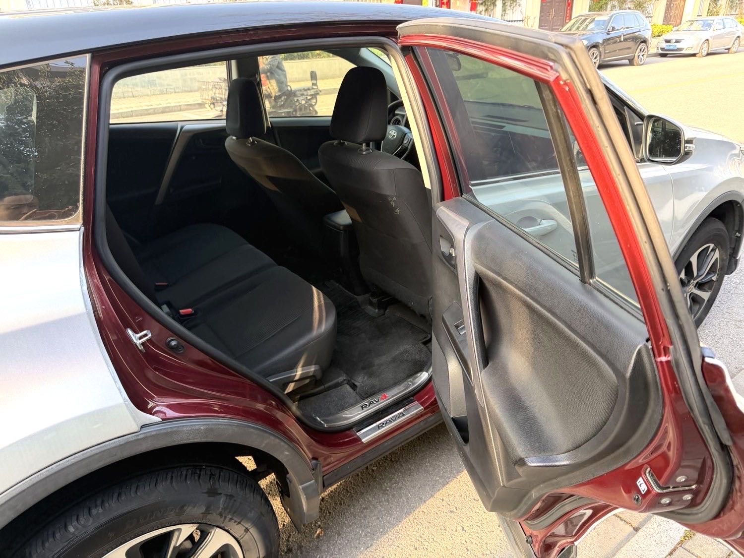 RAV 4 荣放 Model Year 2.0L CVT 两驱风尚版 国 V