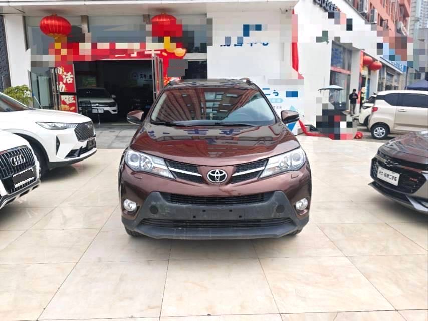 Toyota RAV4 2,5 л, автомат, полный привод, комплектация Elite