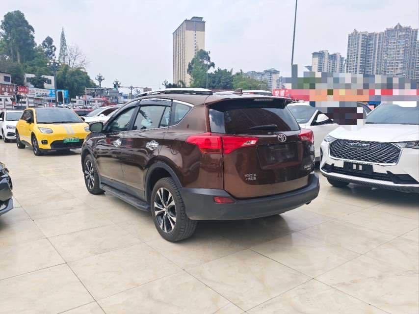 Toyota RAV4 2,5 л, автомат, полный привод, комплектация Elite