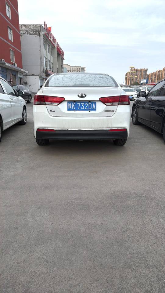 Kia K 4 1.8L Automatic GLS