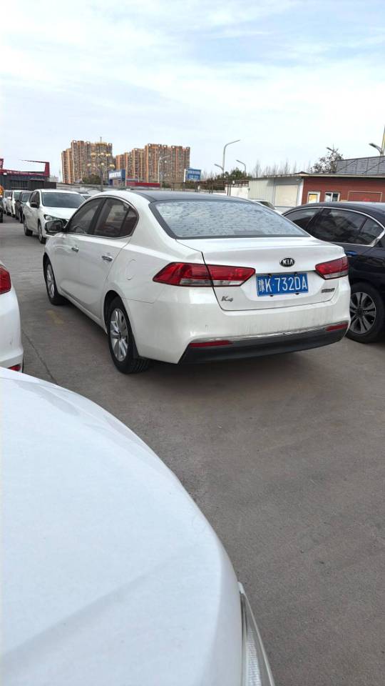 Kia K 4 1.8L Automatic GLS