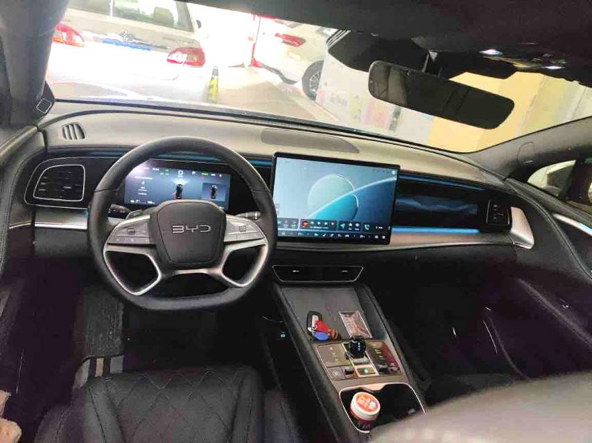 BYD 07 Electric Vehicle 610