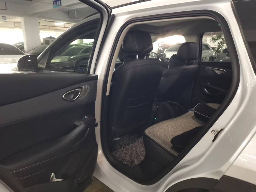 Электромобиль BYD 05 с запасом хода 520 км