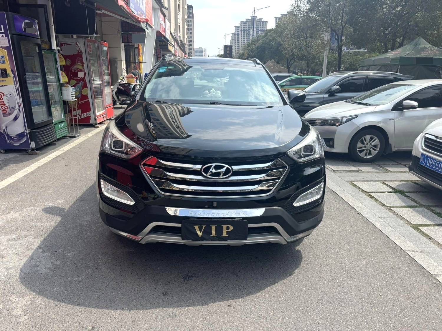 Hyundai Santa Fe 2,4 л, автоматическая коробка передач, передний привод, 5 мест