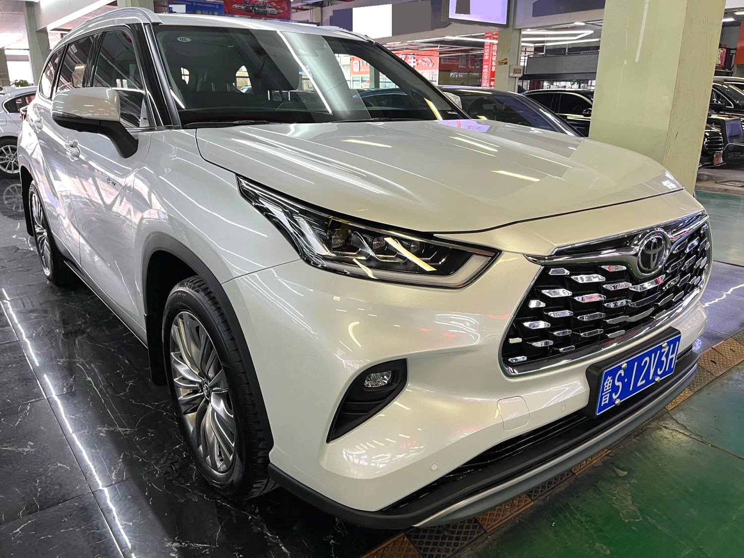 Toyota Highlander 2.5L Hybrid2WDPremium 7 Seats