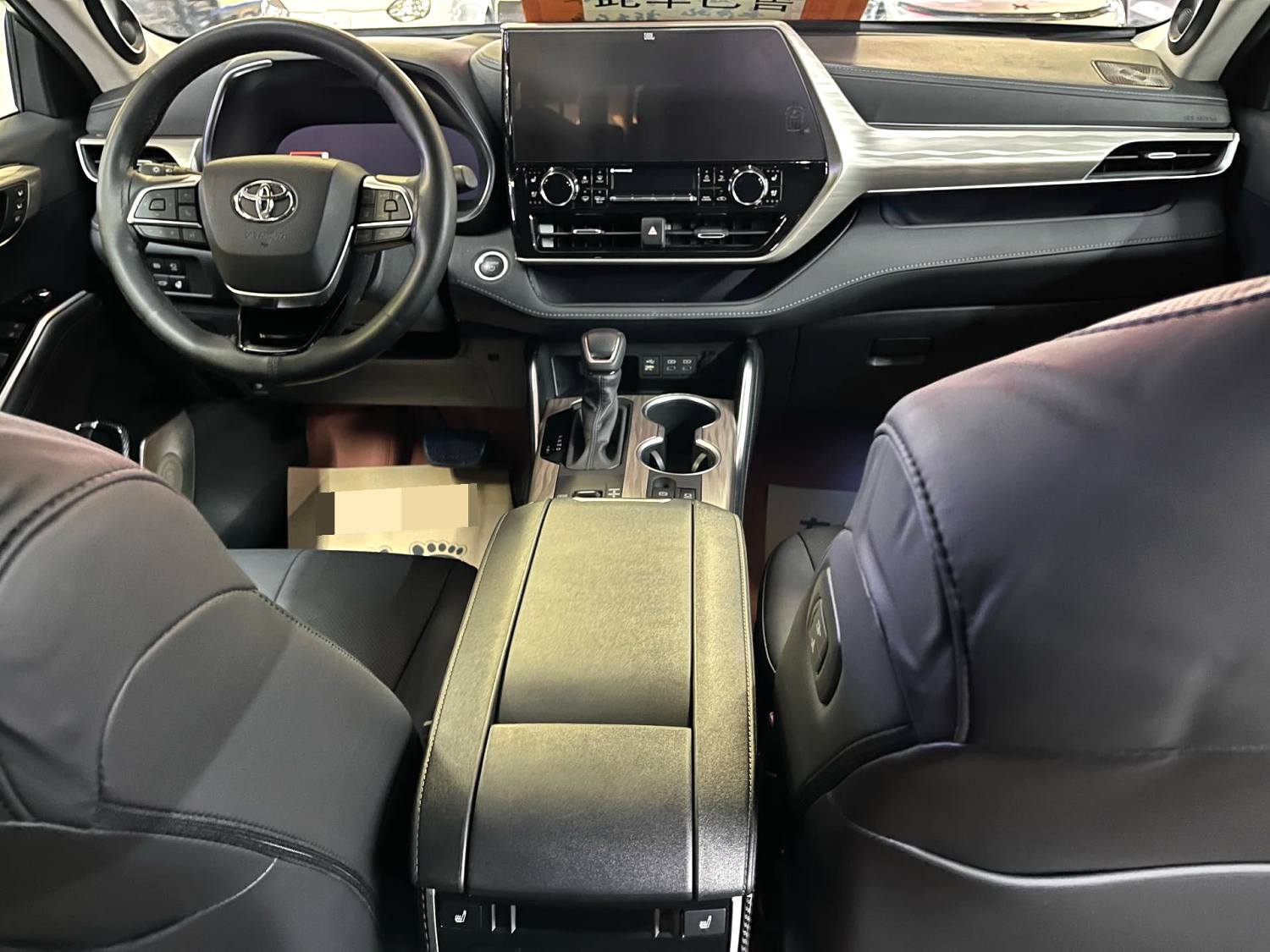 Toyota Highlander 2.5L Hybrid2WDPremium 7 Seats