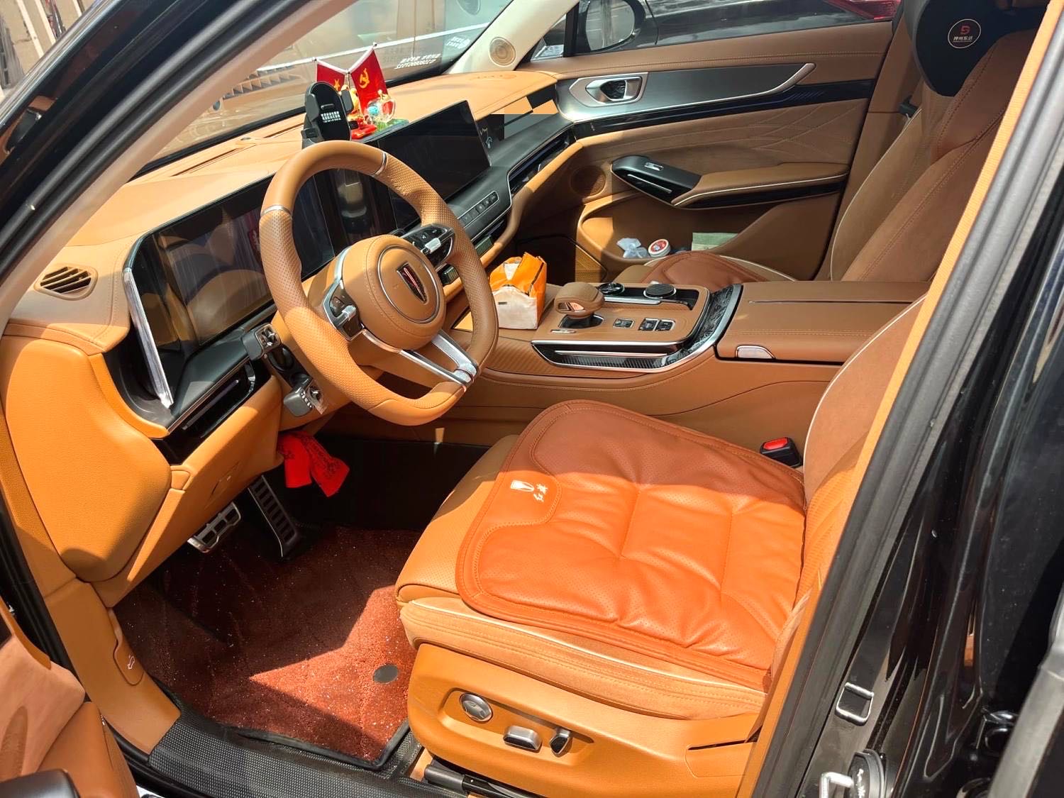 Hongqi H 9 2.0T 2WD 5 Seats