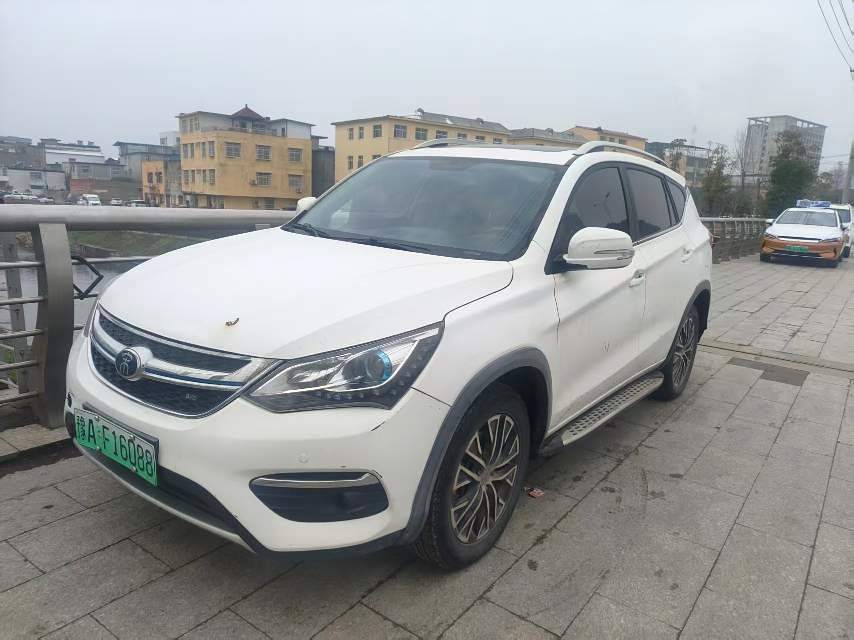 BYD DM 1.5TID 4WD