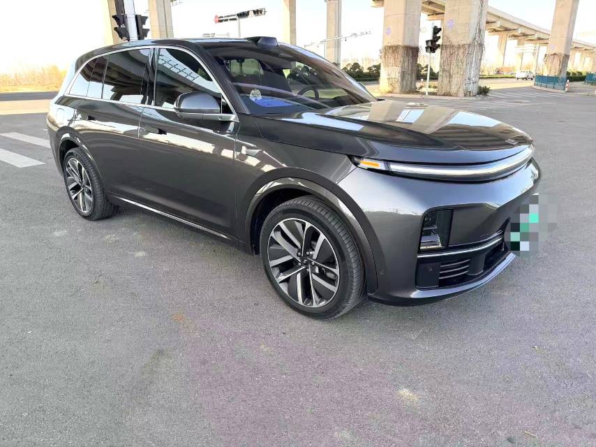 Li Auto L (Liter) 7 Ultra