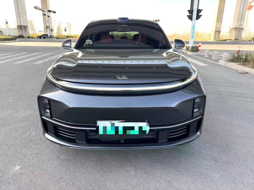 Li Auto L (Liter) 7 Ultra