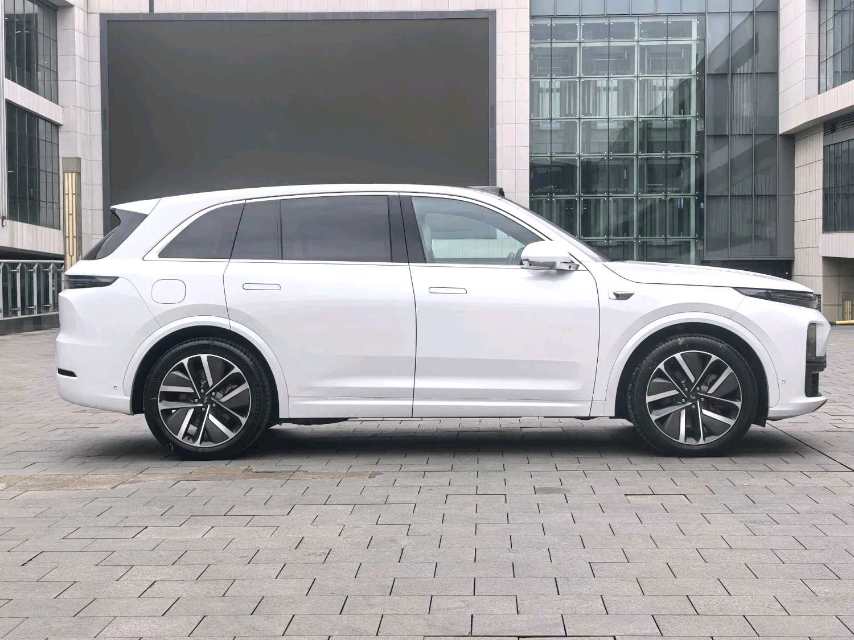 Li Auto L (Liter) 7 Ultra