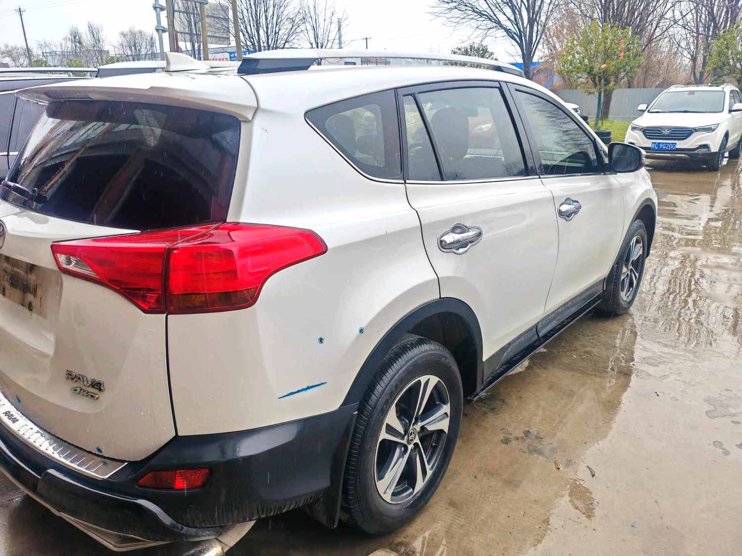 Toyota RAV 4 2.0L CVT 2WD