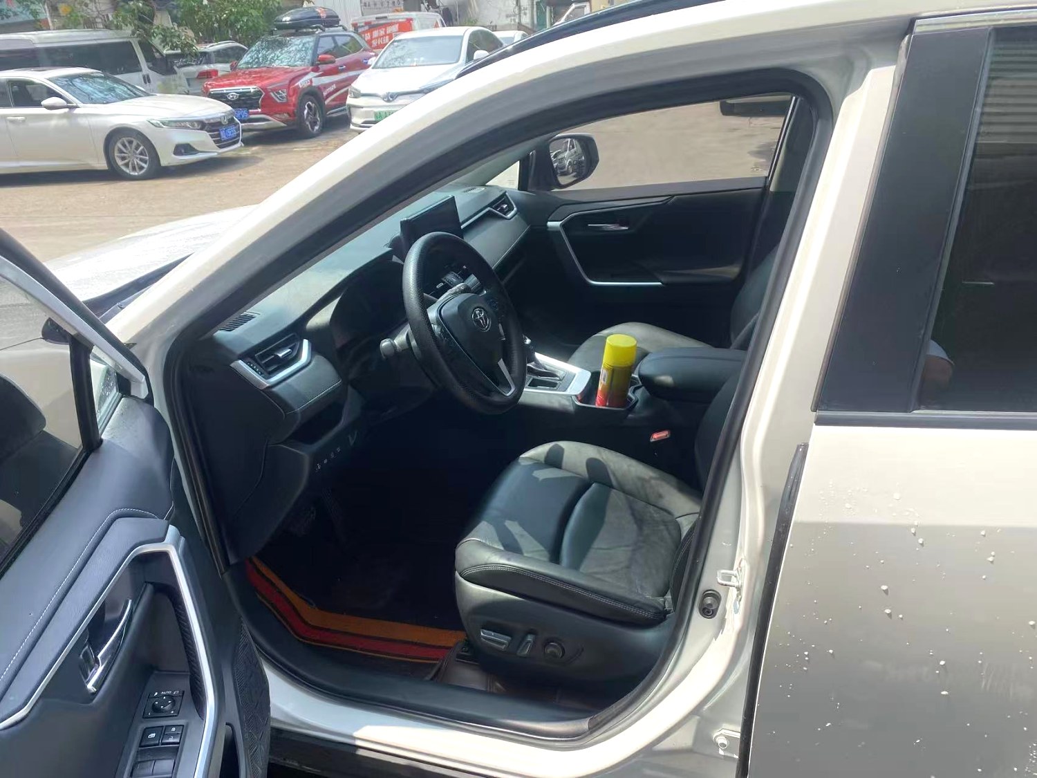 Toyota RAV 4 2.0L CVT 2WD 20