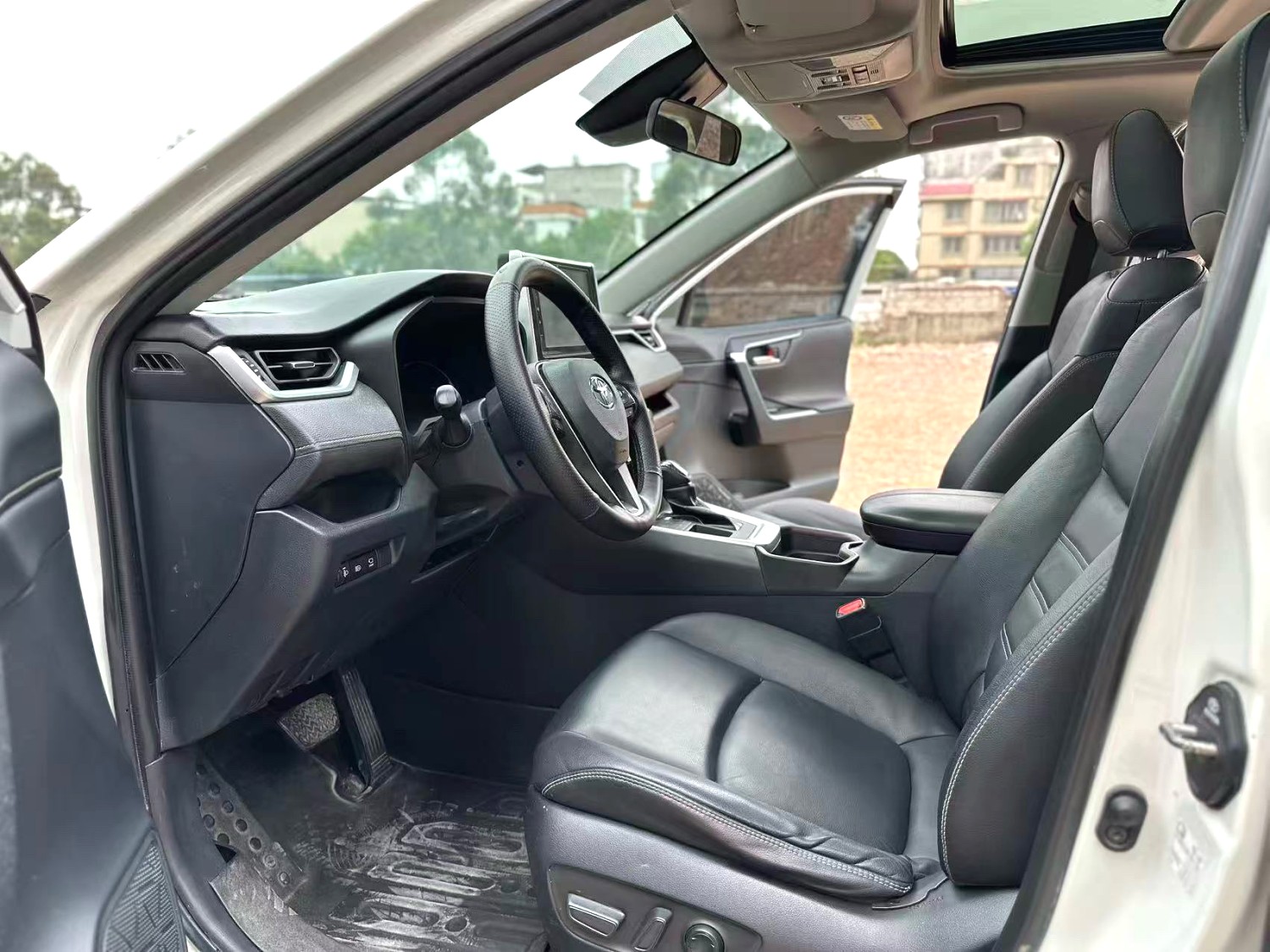 Toyota RAV 4 2.0L CVT 2WD PLUS Version